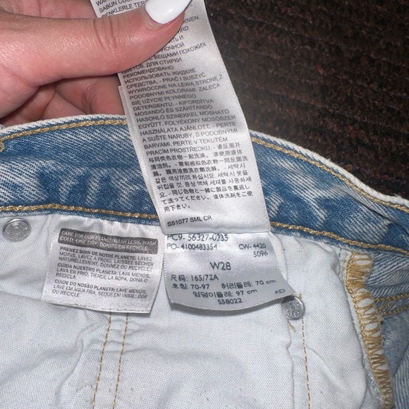 Levi 501 Lightwash Denim Shorts - Picture 4 of 5